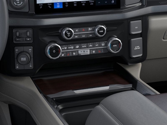 2025 Ford F-350 Super Duty PLATINUM 4WD CREW CAB 8