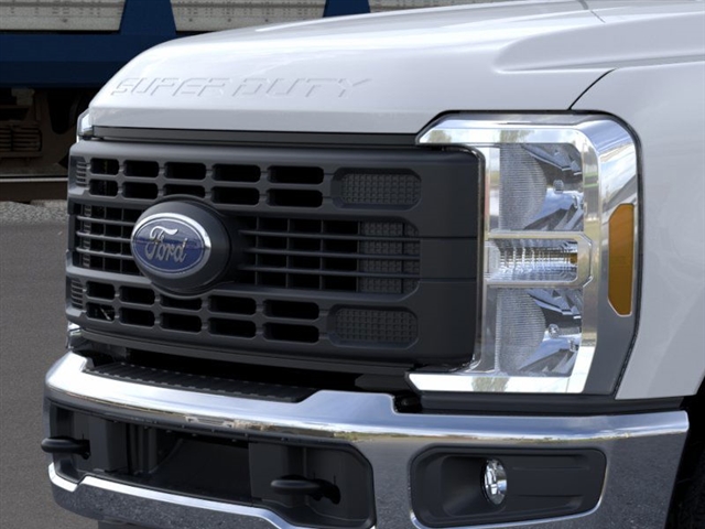 2025 Ford F-350 Super Duty XL