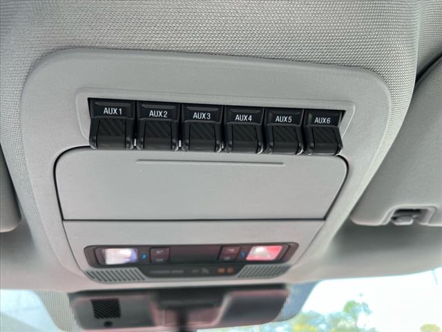 2024 Ford SUPER DUTY F-550 DRW XLT 2WD REG CAB 205  WB 1