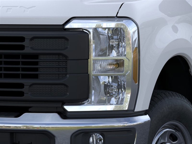 2025 Ford F-350 Super Duty XL