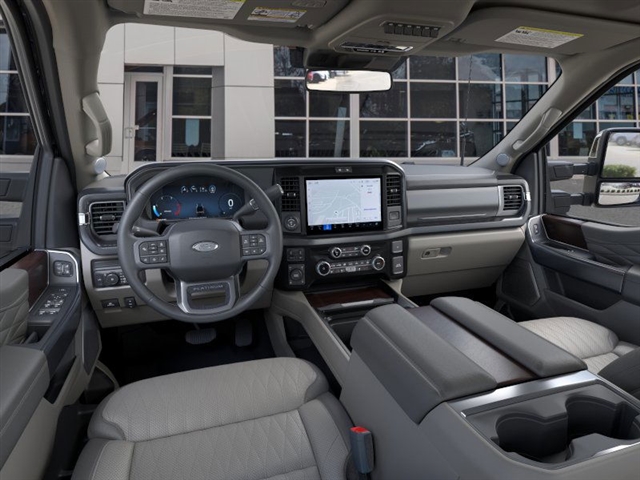 2025 Ford F-350 Super Duty PLATINUM 4WD CREW CAB 8