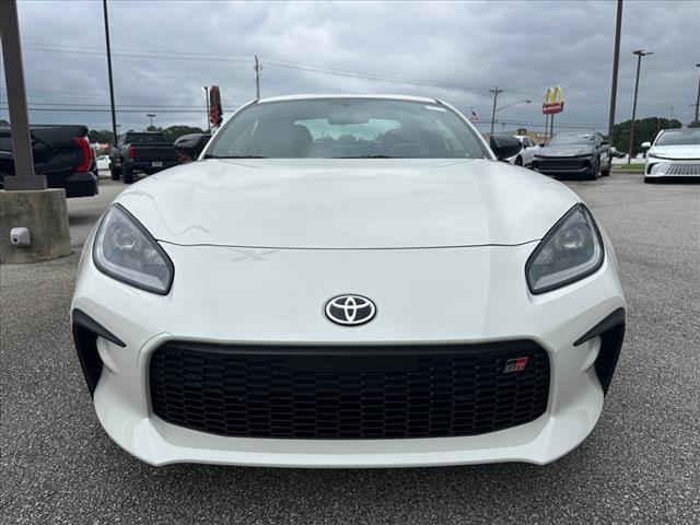 2025 Toyota GR86 Premium