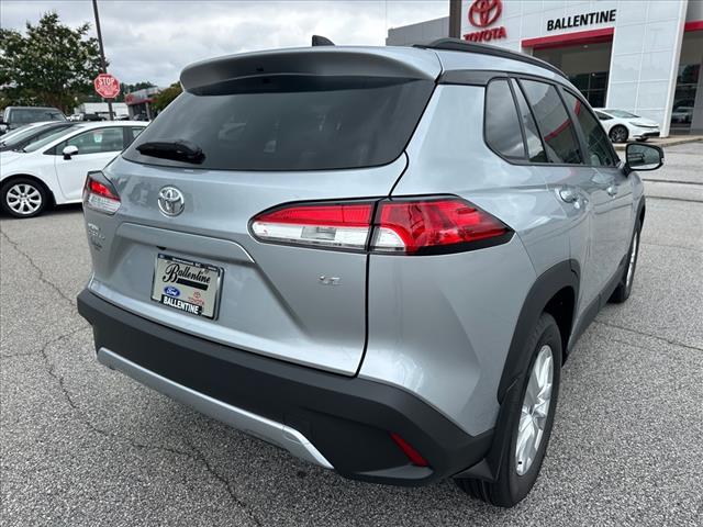 2025 Toyota Corolla Cross LE