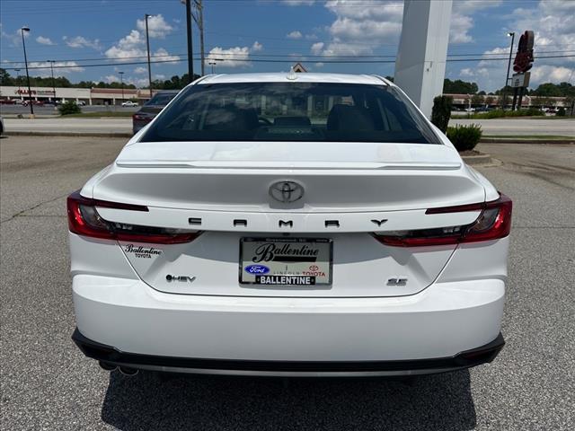 2025 Toyota Camry SE