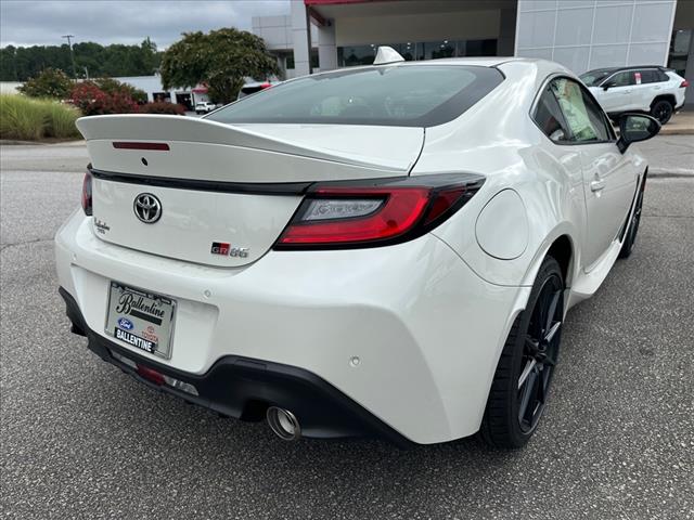 2025 Toyota GR86 Premium