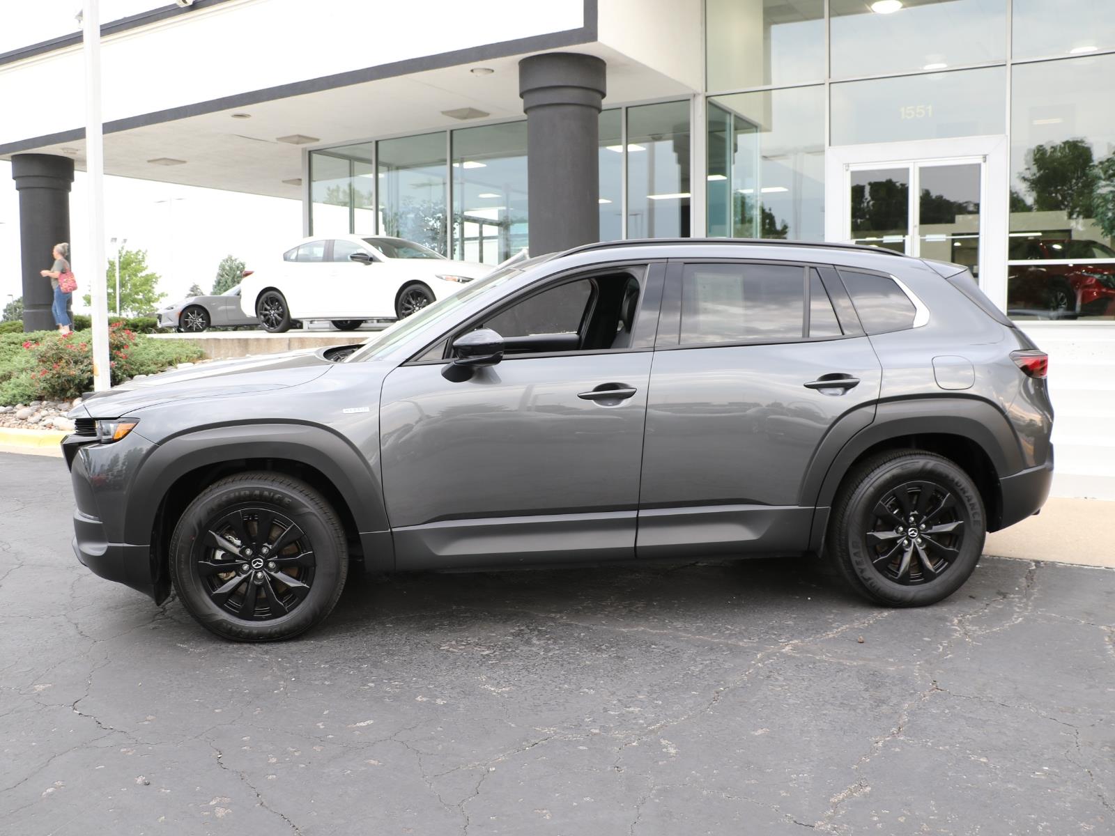 View vehicle photo 2