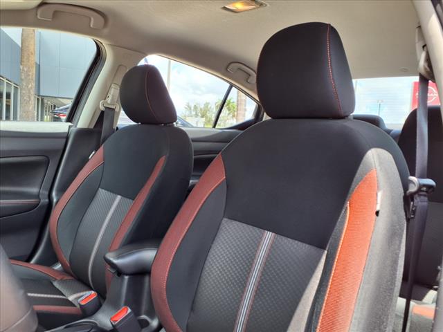 2023 Nissan Versa 1.6 SR