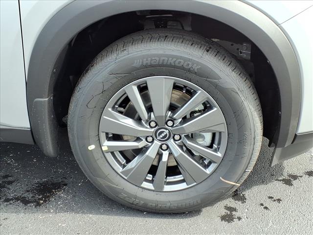 2025 Nissan Pathfinder S