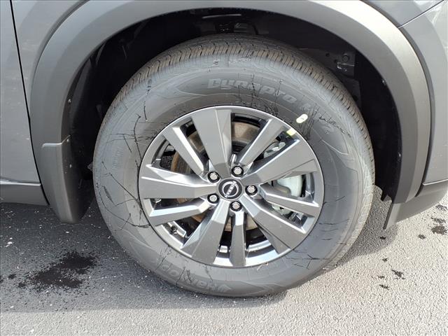 2025 Nissan Pathfinder S