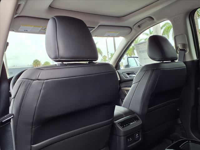 2025 Nissan Pathfinder Platinum