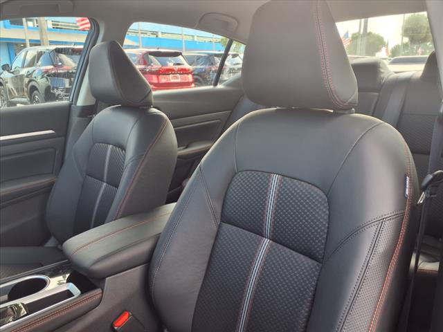 2025 Nissan Altima SR