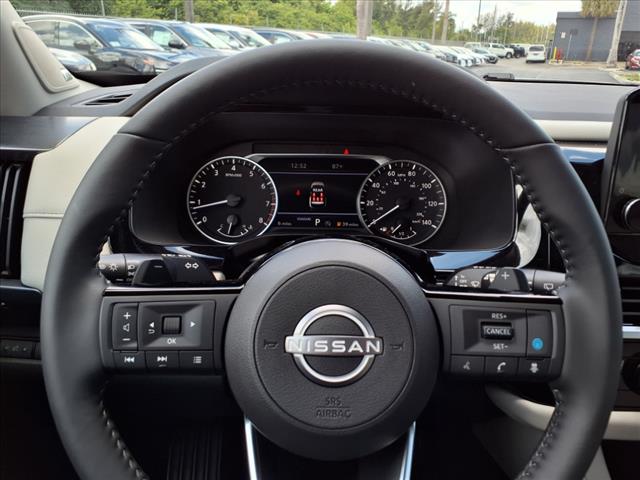 2025 Nissan Pathfinder SL