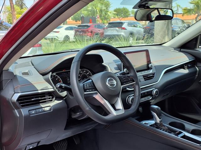 2021 Nissan Altima 2.5 SR