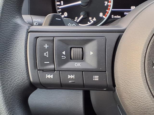 2025 Nissan Pathfinder S