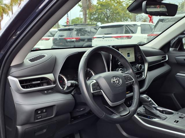 2023 Toyota Highlander 