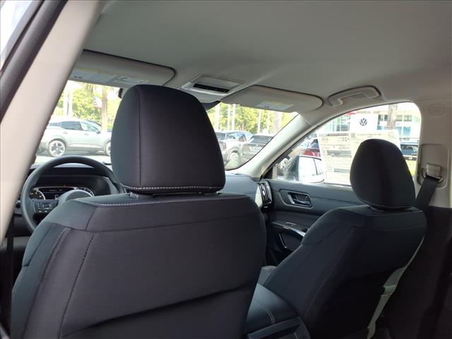 2025 Nissan Pathfinder S