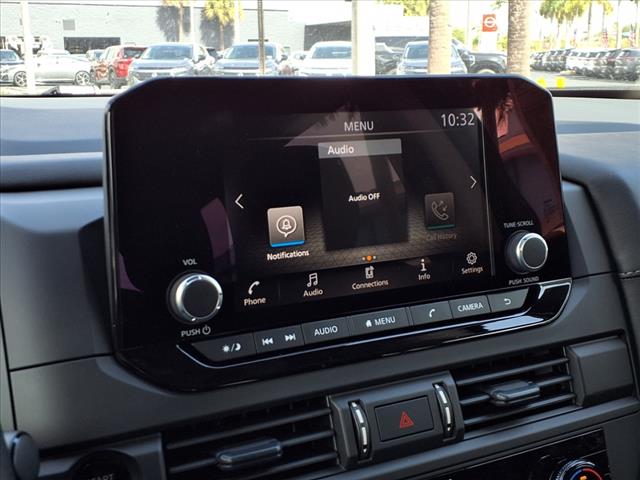 2025 Nissan Pathfinder S