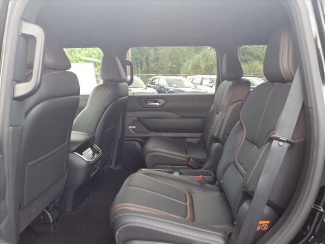 2025 Nissan Armada SL