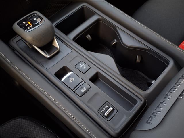 2025 Nissan Pathfinder S