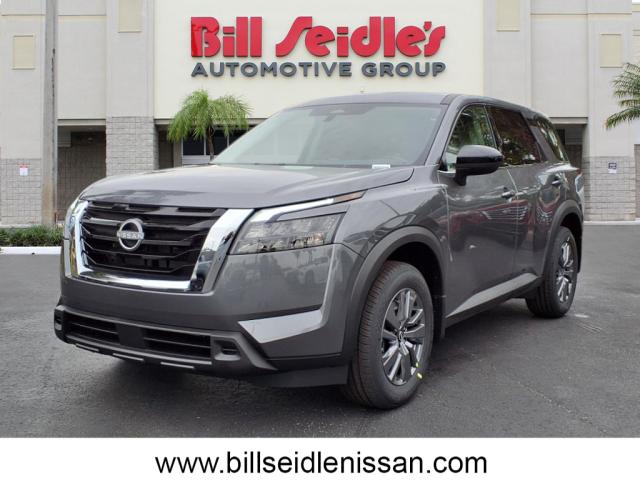 2025 Nissan Pathfinder S