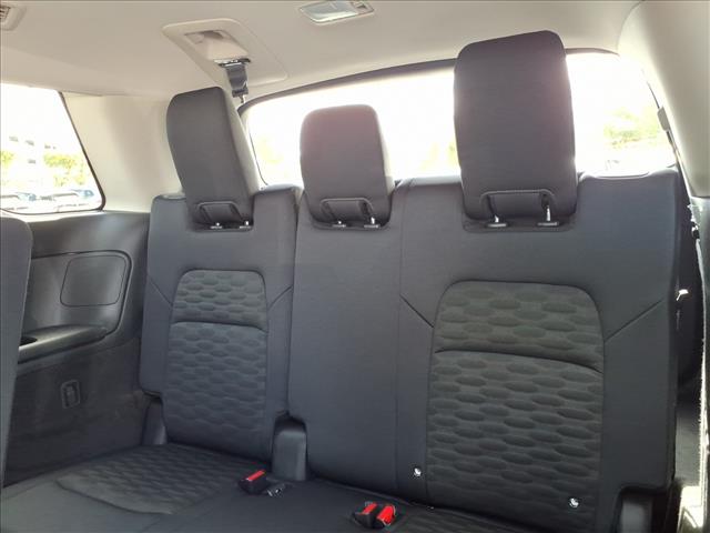 2025 Nissan Pathfinder S