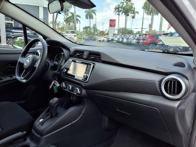 2024 Nissan Versa 1.6 S