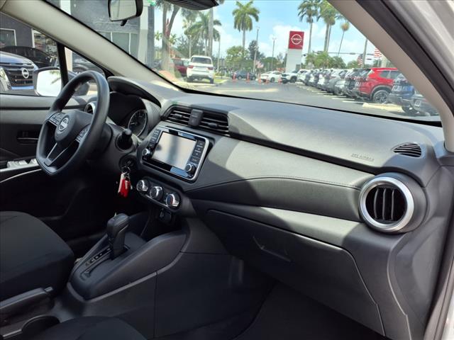 2024 Nissan Versa 1.6 S