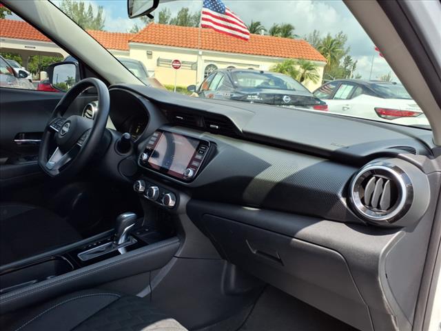 2023 Nissan Kicks SV