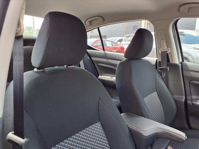 2024 Nissan Versa 1.6 S