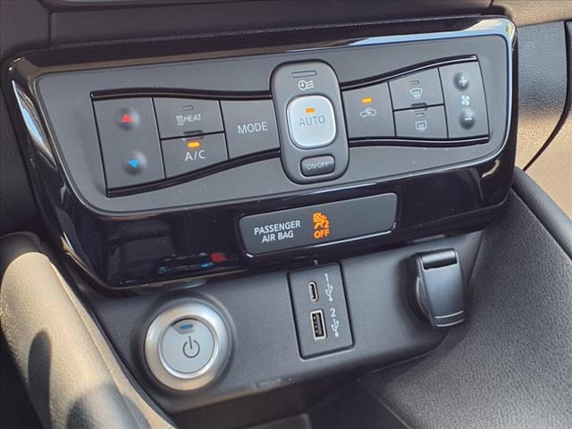 2020 Nissan LEAF SV