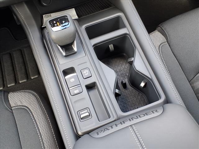 2025 Nissan Pathfinder S