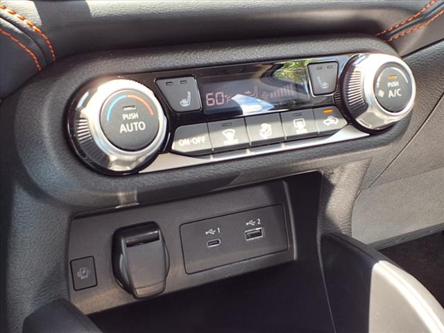 2023 Nissan Versa 1.6 SR
