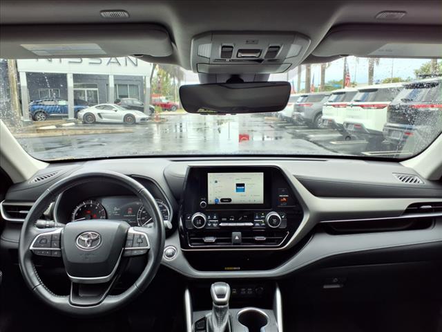 2023 Toyota Highlander 