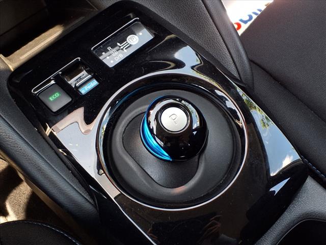 2020 Nissan LEAF SV