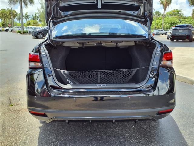 2023 Nissan Versa 1.6 SR