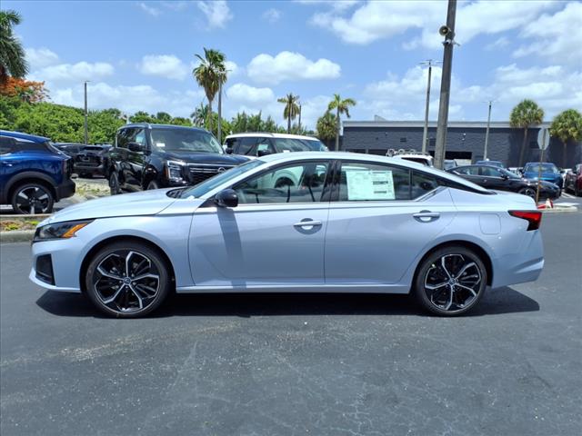 2025 Nissan Altima SR