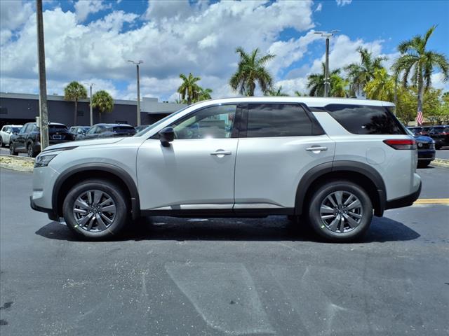 2025 Nissan Pathfinder S