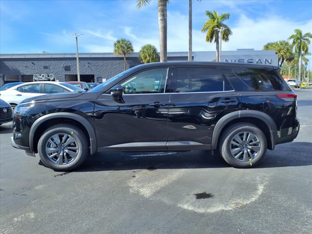 2025 Nissan Pathfinder S
