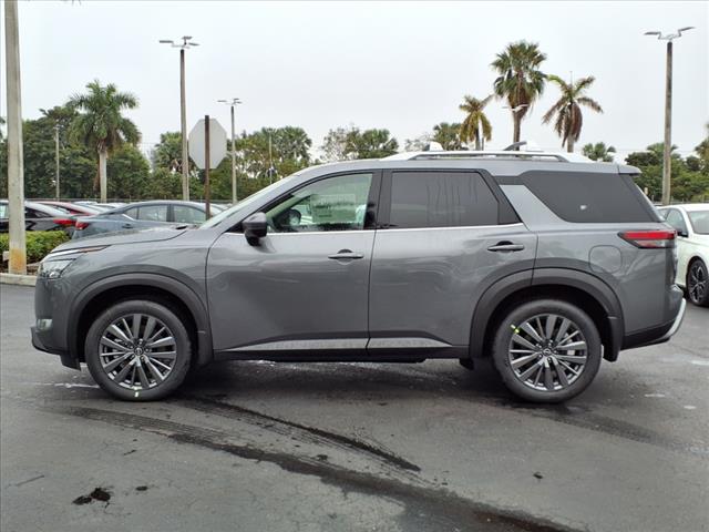 2025 Nissan Pathfinder SL