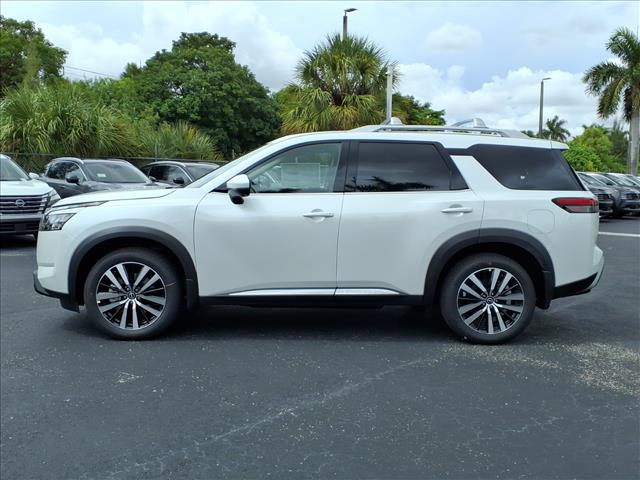 2025 Nissan Pathfinder Platinum