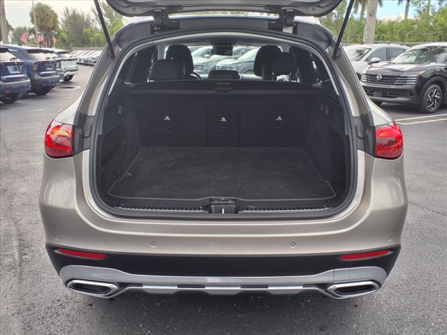 2023 Mercedes-Benz GLC Base 4MATIC
