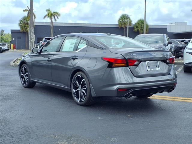 2025 Nissan Altima SR