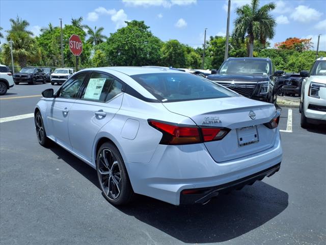 2025 Nissan Altima SR