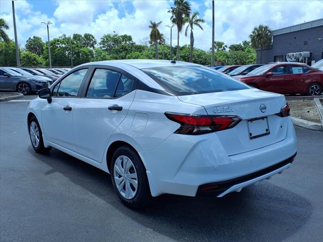 2024 Nissan Versa 1.6 S