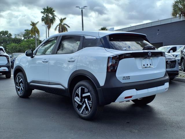 2025 Nissan Kicks SV