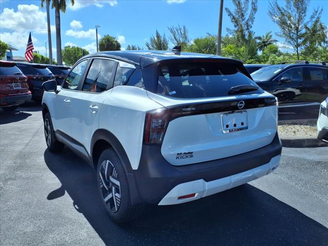 2025 Nissan Kicks SV