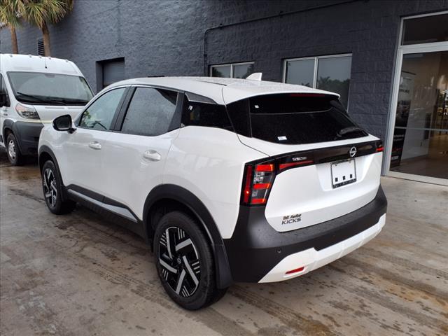 2025 Nissan Kicks SV