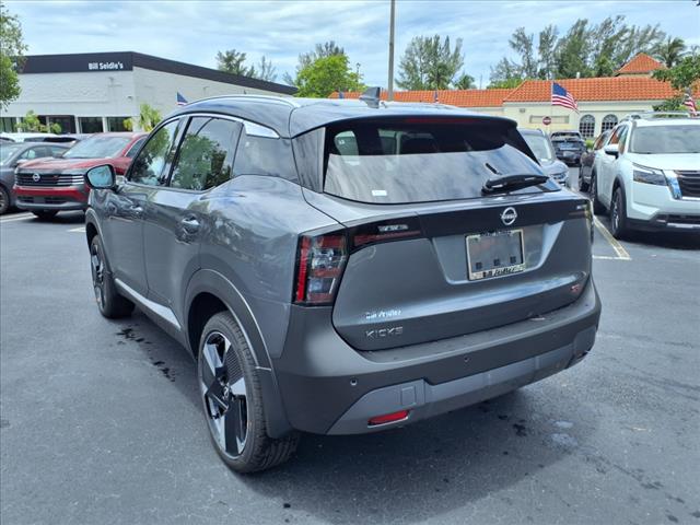 2025 Nissan Kicks SR