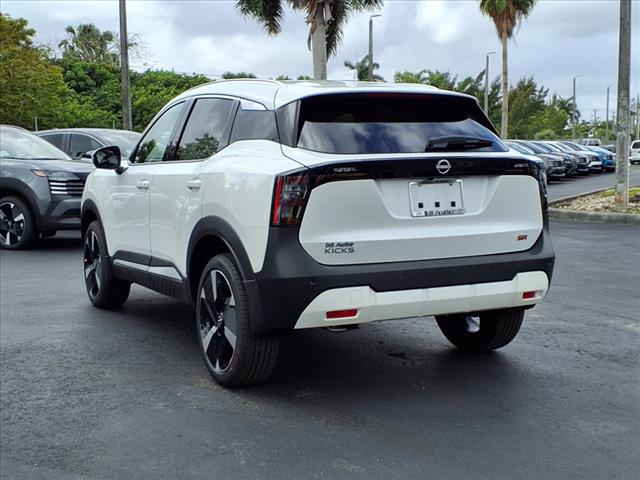 2025 Nissan Kicks SR