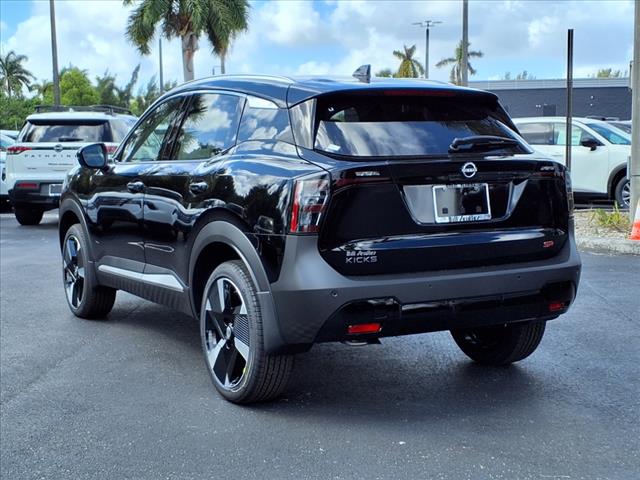 2025 Nissan Kicks SR